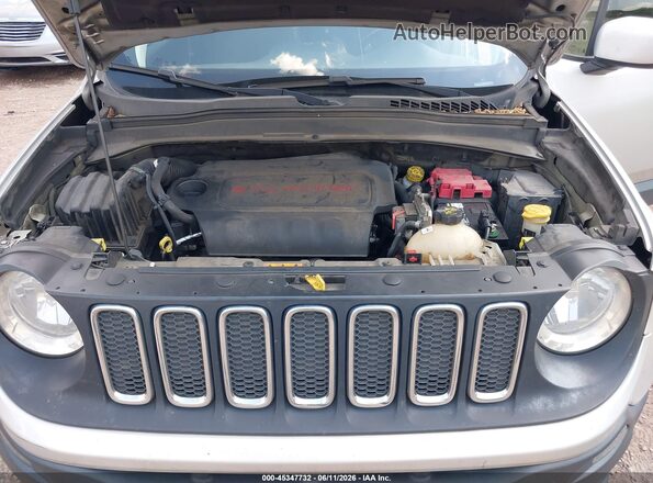 ZACCJABB4JPH53749 2018 JEEP RENEGADE Серебряный Вид сзади