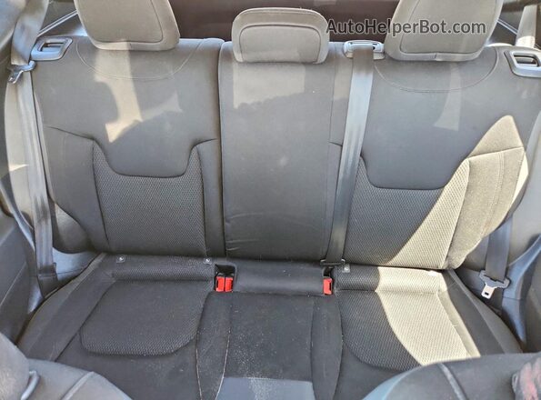 ZACCJABB4JPJ20617 2018 JEEP RENEGADE Белый Вид задних сидений