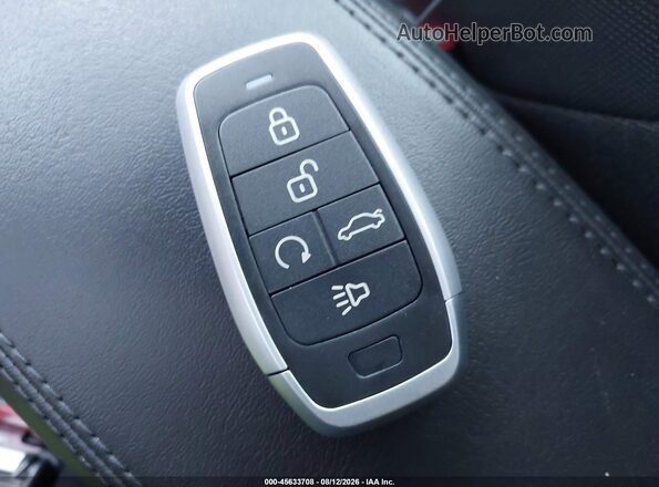 ZACCJABB6HPF63252 2017 JEEP RENEGADE Silver Widok deski rozdzielczej