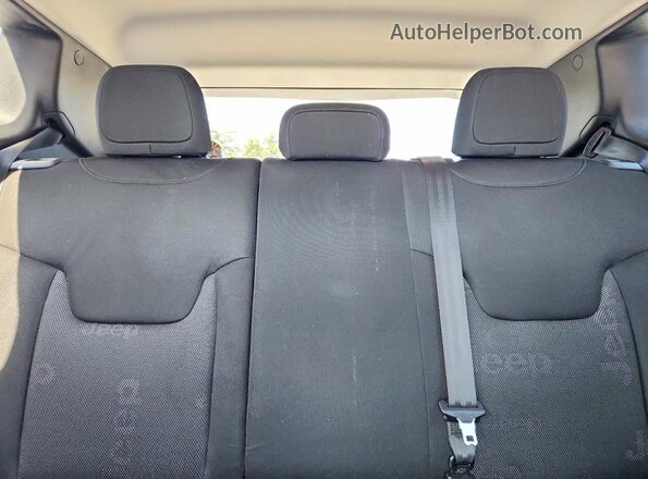 ZACCJABB8HPE71608 2017 JEEP RENEGADE White Vista de los asientos traseros