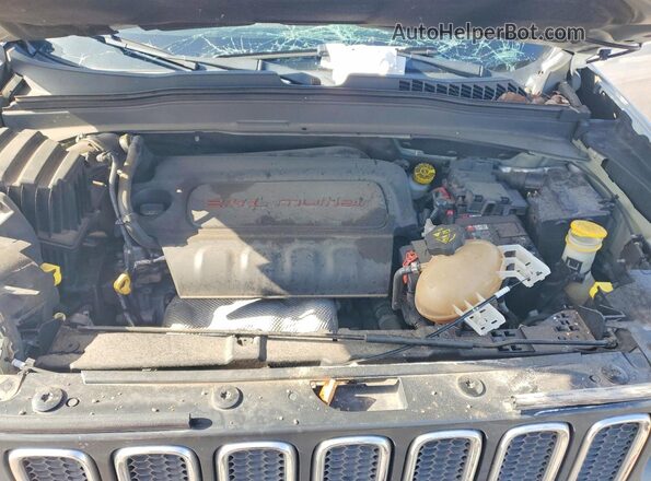 ZACCJABB8HPE79756 2017 JEEP RENEGADE Silver ძრავის განყოფილების ხედი