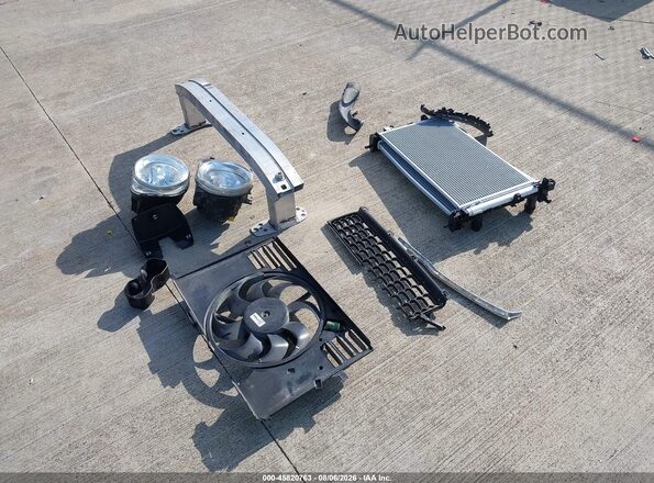 ZACCJABB8JPJ08065 2018 JEEP RENEGADE Gray Vista del salpicadero