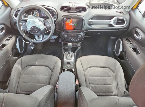ZACCJABBXJPH83676 2018 JEEP RENEGADE Желтый Вид панели приборов