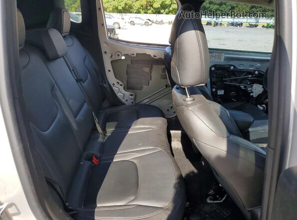 ZACCJADB7HPE72844 2017 JEEP RENEGADE Silver Rear seats view
