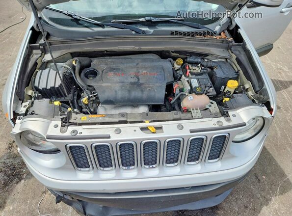 ZACCJADB8HPF87422 2017 JEEP RENEGADE Серебряный Вид подкапотного пространства