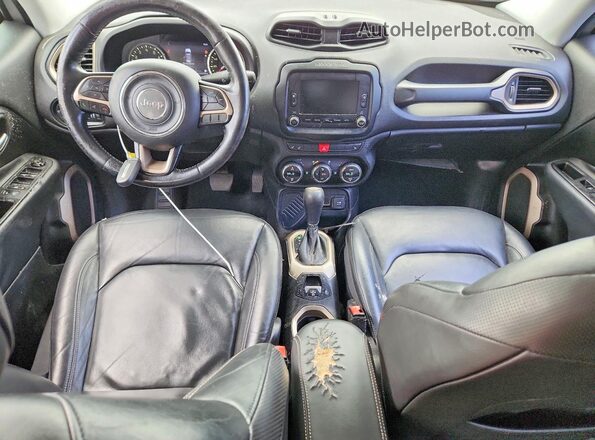ZACCJADB8HPF87422 2017 JEEP RENEGADE Серебряный Вид панели приборов