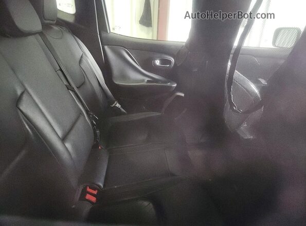 ZACCJADT3GPE36768 2016 JEEP RENEGADE Gray Vista interior trasera