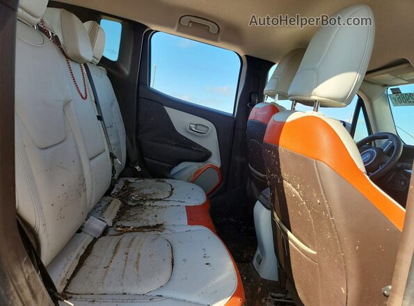 ZACCJADT7GPC77690 2016 JEEP RENEGADE White Հետևի նստատեղերի տեսք