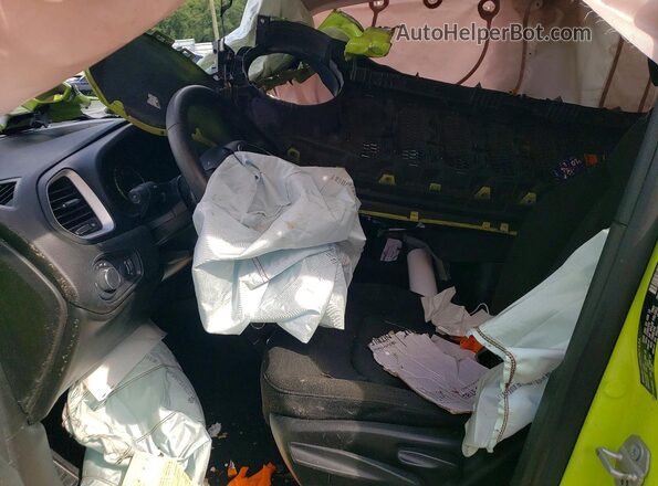 ZACCJBAB0JPG92567 2018 JEEP RENEGADE Green Սալոնի դիմացի տեսք