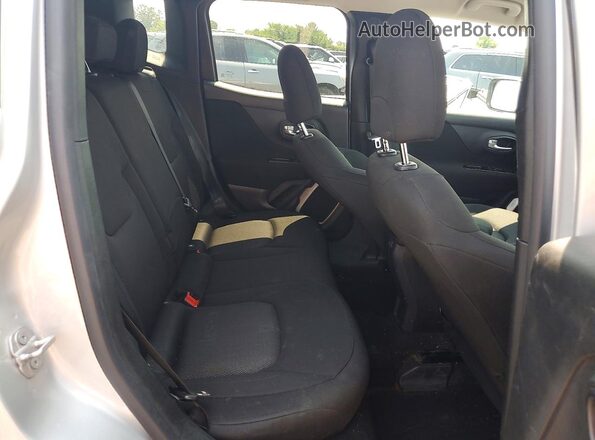 ZACCJBAB4HPF96936 2017 JEEP RENEGADE Silver Vista de los asientos traseros