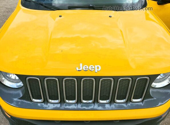 ZACCJBAH1HPF04296 2017 JEEP RENEGADE Желтый Вид задней части салона