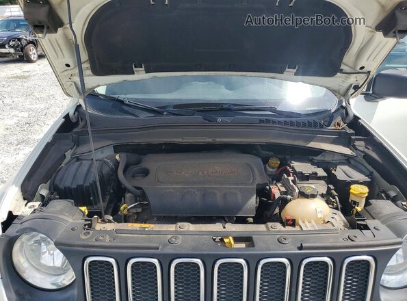 ZACCJBAT2GPE02489 2016 JEEP RENEGADE White Vista interior trasera