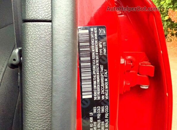 ZACCJBAW0GPC74487 2016 JEEP RENEGADE Red Vista de los asientos traseros