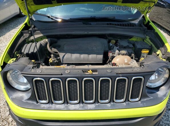 ZACCJBBB2HPF02907 2017 JEEP RENEGADE Green Vista del compartimento del motor