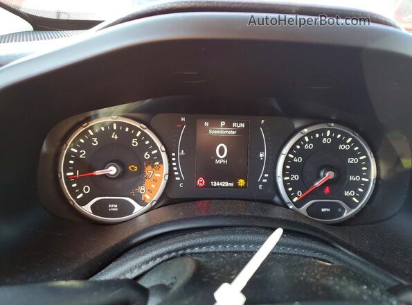 ZACCJBBB3HPF29548 2017 JEEP RENEGADE Красный Вид щитка приборов