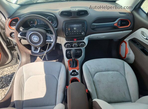 ZACCJBBB7HPE44499 2017 JEEP RENEGADE Silver Vista del salpicadero