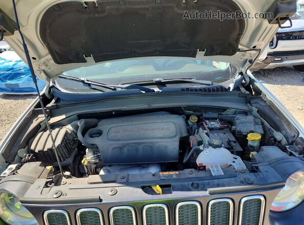 ZACCJBBB8HPE87796 2017 JEEP RENEGADE Silver Vista interior trasera