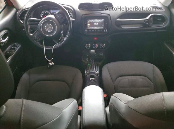 ZACCJBBBXHPF92047 2017 JEEP RENEGADE Красный Вид панели приборов