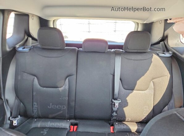 ZACCJBBT0GPD90843 2016 JEEP RENEGADE White Հետևի նստատեղերի տեսք