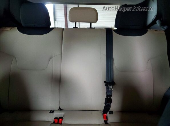 ZACCJBBT7GPD56446 2016 JEEP RENEGADE Red Вид задніх сидінь