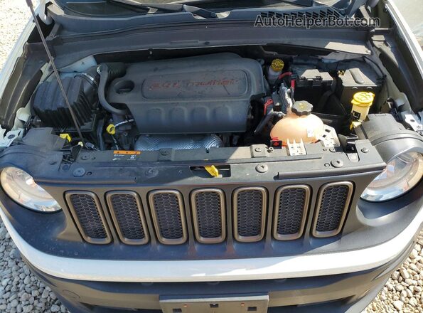 ZACCJBBT7GPE00929 2016 JEEP RENEGADE White Widok komory silnika