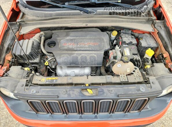 ZACCJBBT8GPC90960 2016 JEEP RENEGADE Orange Widok wnętrza z tyłu