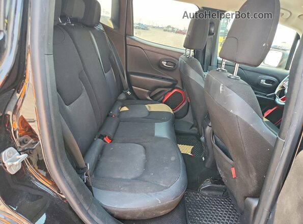 ZACCJBCB5JPH10977 2018 JEEP RENEGADE Black Widok wnętrza z tyłu