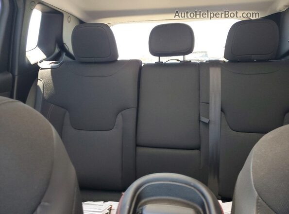 ZACCJBCB6JPH04931 2018 JEEP RENEGADE Black Widok tylnych siedzeń