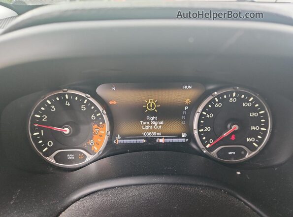 ZACCJBCB7HPF52622 2017 JEEP RENEGADE Зеленый 