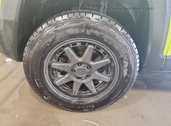 ZACCJBCB7HPF52622 2017 JEEP RENEGADE Зеленый 