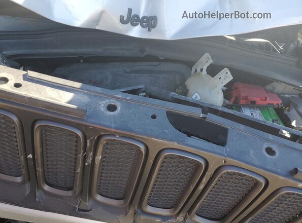 ZACCJBCB7JPH08504 2018 JEEP RENEGADE Silver Engine compartment view