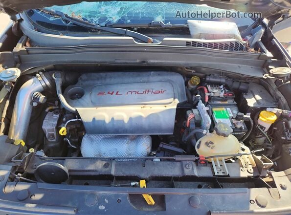 ZACCJBCB7JPH10060 2018 JEEP RENEGADE Charcoal ძრავის განყოფილების ხედი