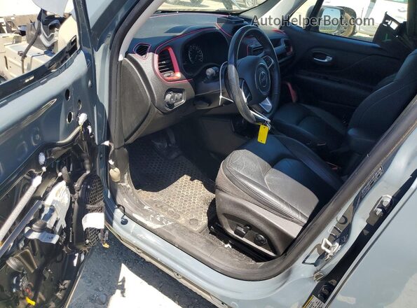 ZACCJBCB7JPJ04626 2018 JEEP RENEGADE Gray Вид панелі приладів