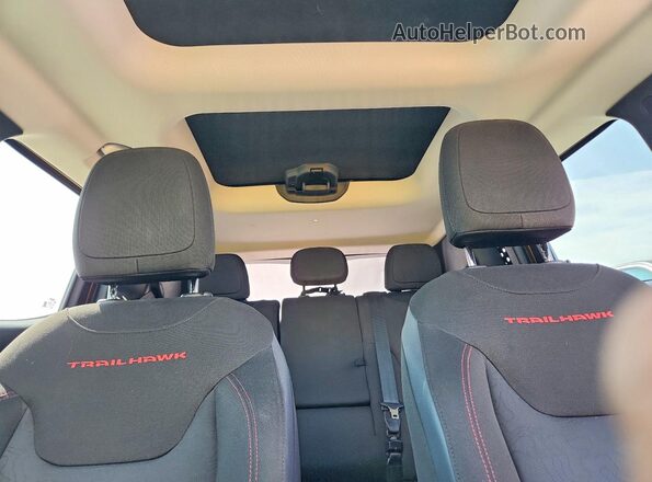 ZACCJBCT1GPE18535 2016 JEEP RENEGADE Желтый Вид задних сидений