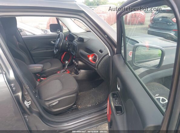 ZACCJBCT3GPC94588 2016 JEEP RENEGADE Gray Front interior view