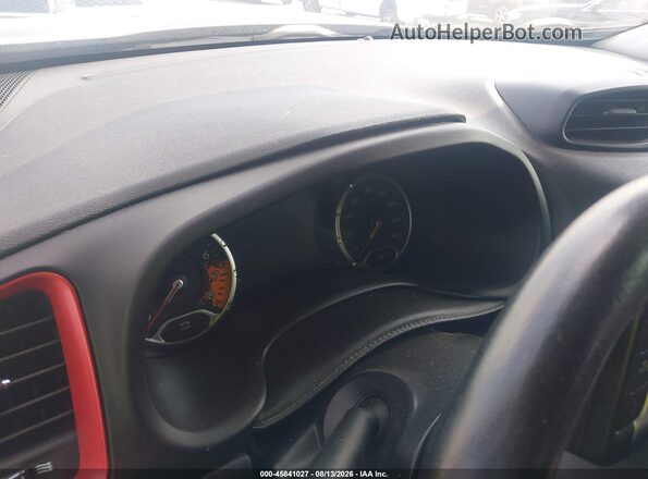 ZACCJBCT3GPC94588 2016 JEEP RENEGADE Gray Rear seats view