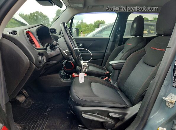 ZACCJBCT4GPD40588 2016 JEEP RENEGADE Gray Front interior view