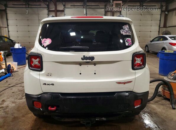 ZACCJBCT6GPD64228 2016 JEEP RENEGADE White Rear view