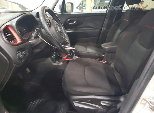 ZACCJBCT6GPD64228 2016 JEEP RENEGADE White Front interior view