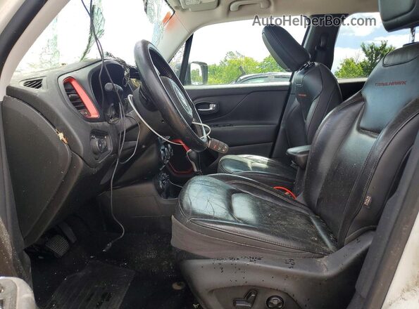 ZACCJBCT6GPE26257 2016 JEEP RENEGADE White Widok wnętrza z przodu