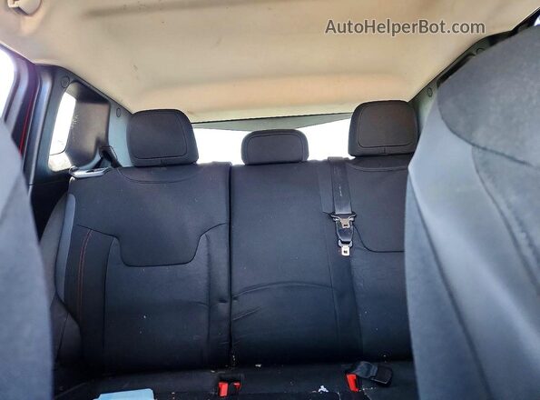 ZACCJBCT8GPC45015 2016 JEEP RENEGADE Red Rear seats view