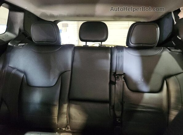 ZACCJBDB8HPE72793 2017 JEEP RENEGADE Красный Вид задних сидений