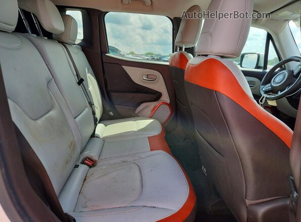 ZACCJBDT1GPC51298 2016 JEEP RENEGADE White Вид задньої частини салону