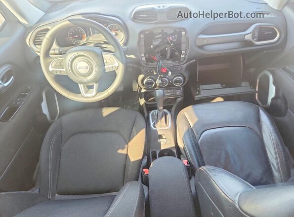 ZACCJBDT4GPD05239 2016 JEEP RENEGADE Silver Widok deski rozdzielczej