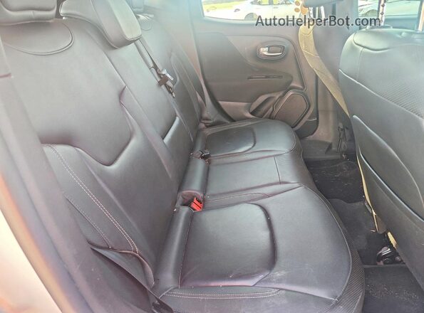 ZACCJBDT4GPD05239 2016 JEEP RENEGADE Silver Widok tylnych siedzeń
