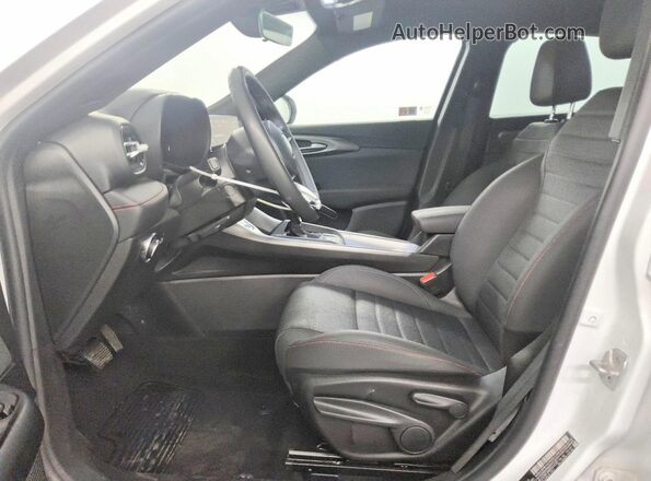 ZACNDFAN4R3A42287 2024 DODGE OTHER Белый Вид салона спереди