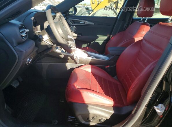 ZACNDFBN1R3A10590 2024 DODGE OTHER Черный Вид салона спереди