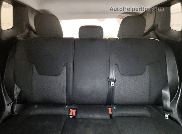 ZACNJAAB0LPL39152 2020 JEEP RENEGADE Silver Հետևի նստատեղերի տեսք