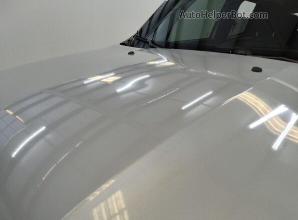 ZACNJAAB0LPL39152 2020 JEEP RENEGADE Silver 