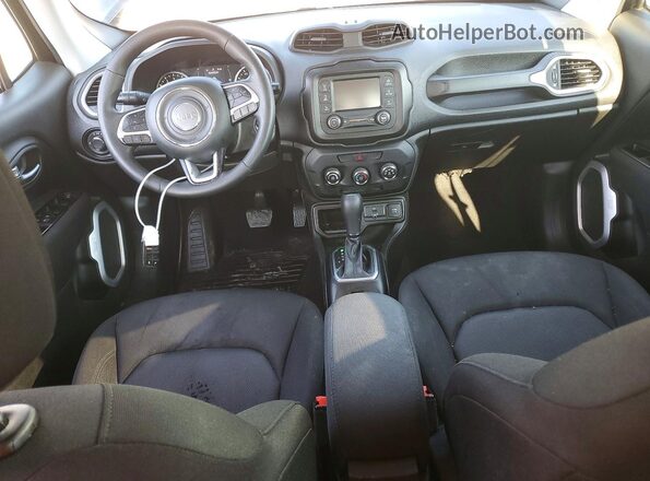ZACNJAAB5LPL26008 2020 JEEP RENEGADE Черный Вид панели приборов